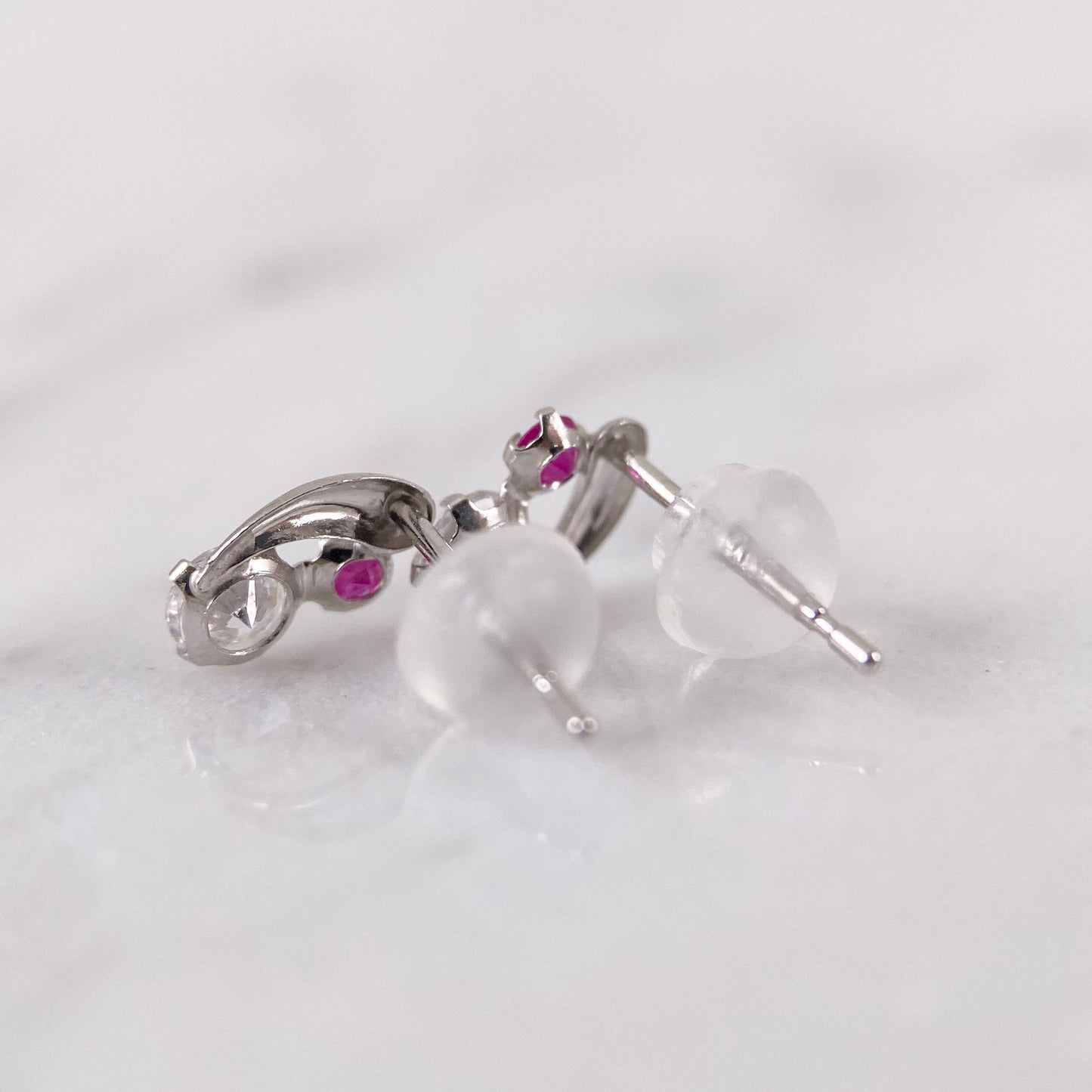 K10WG キュービックジルコニアピアス