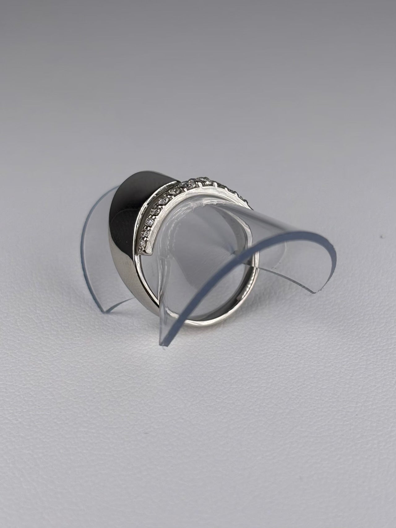 Ptダイヤモンドリング