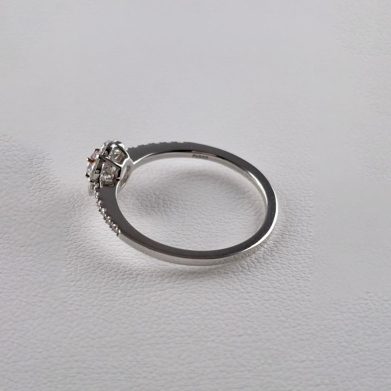 Pt/K18ピンクダイヤリング