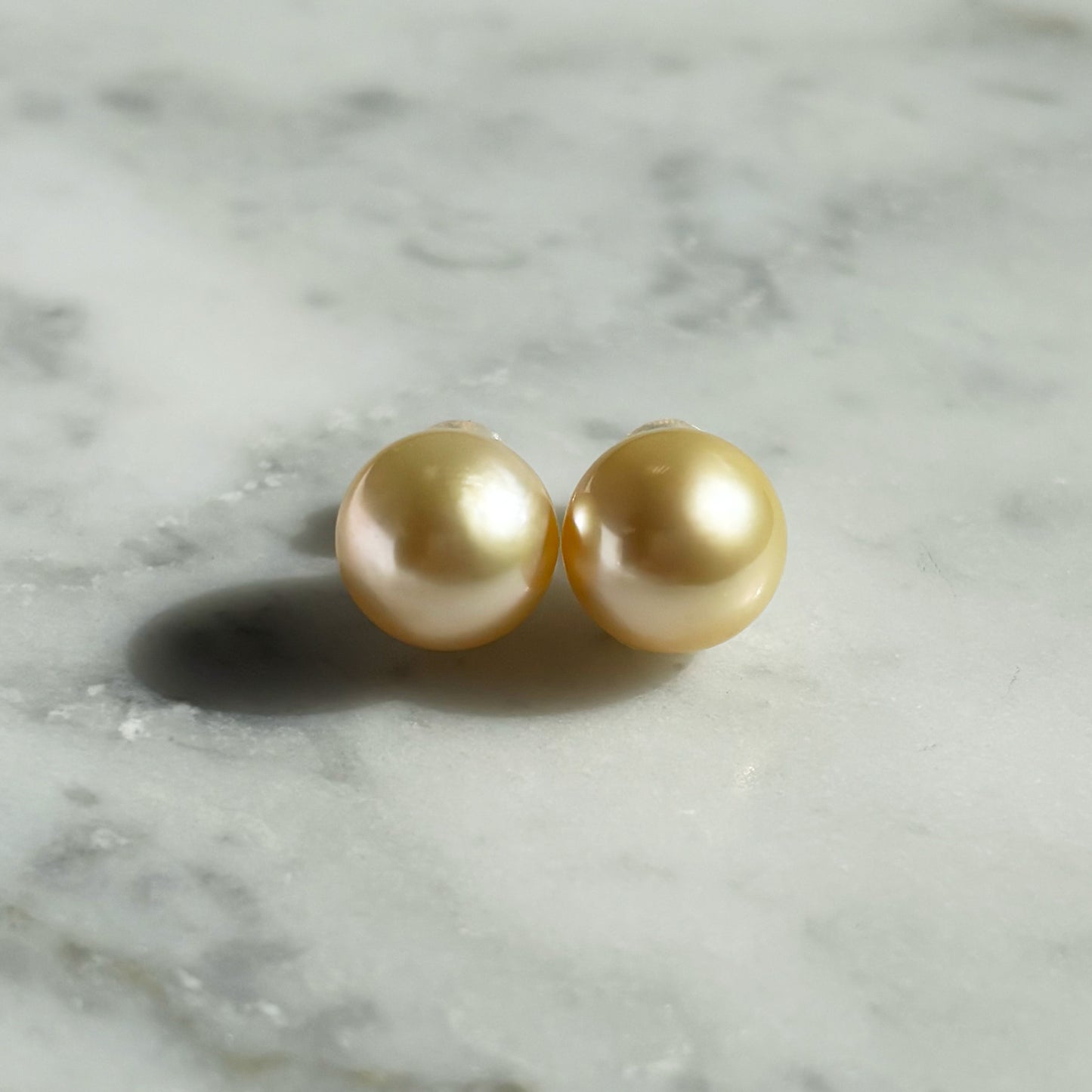 K18ゴールデンパールピアス