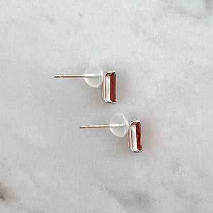 K10WGガーネットピアス