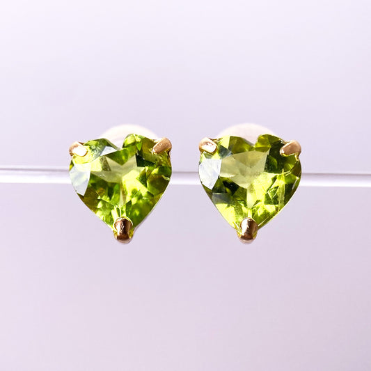 K18YGペリドットピアス