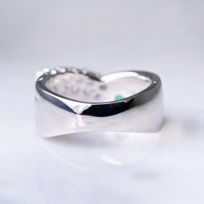 PTエメラルドリング