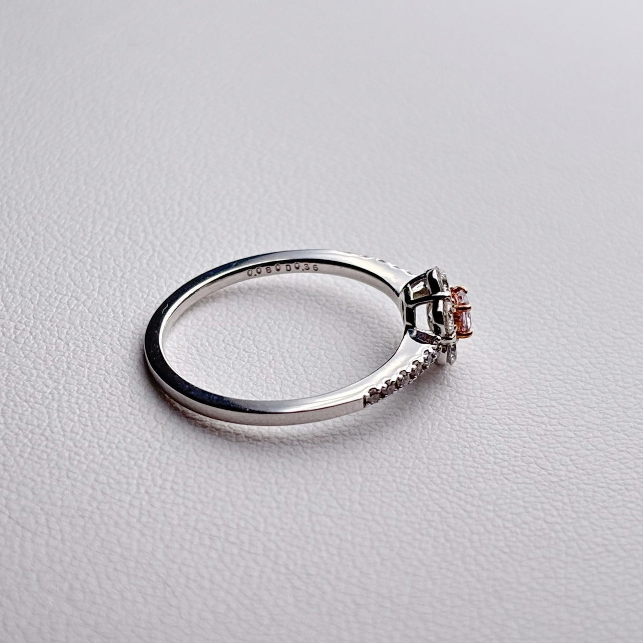 Pt/K18ピンクダイヤリング