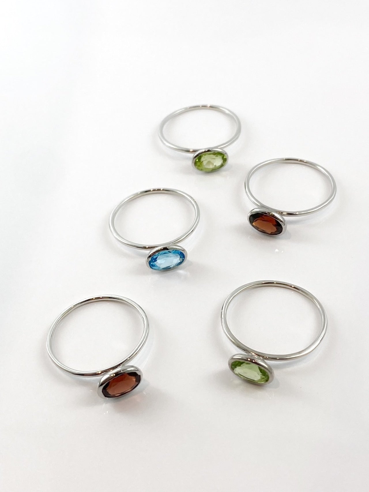 シルバーリング（ガーネット・ペリドット・ブルートパーズ）