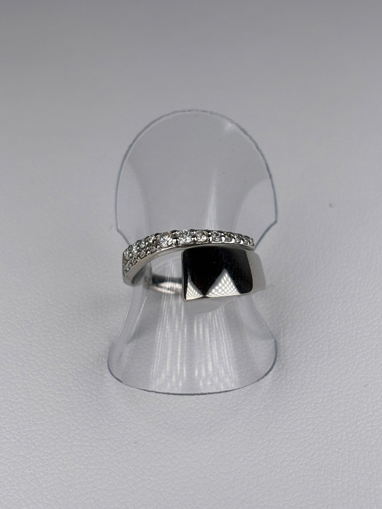 Ptダイヤモンドリング